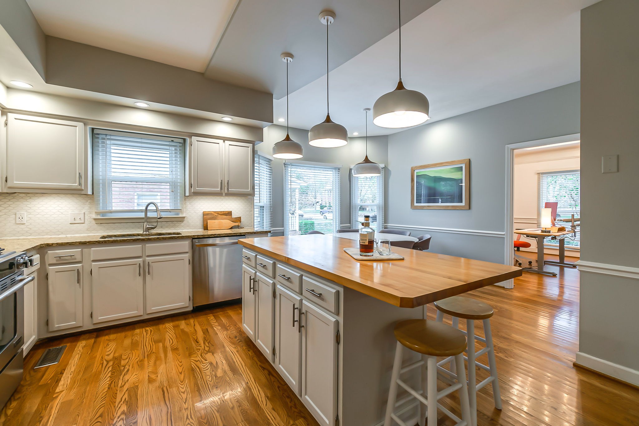 555 Ridgestone Drive Franklin, TN 37064 - Photo 6 of 46 a large kitchen with lots of counter space and a sink