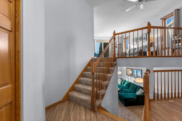 $335,000 | 824 Winterberry Drive, Woodbury, MN 55125