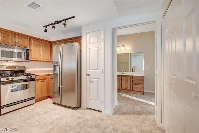 $1,500 | 9303 Gilcrease Avenue, Unit 1229, Las Vegas, NV 89149