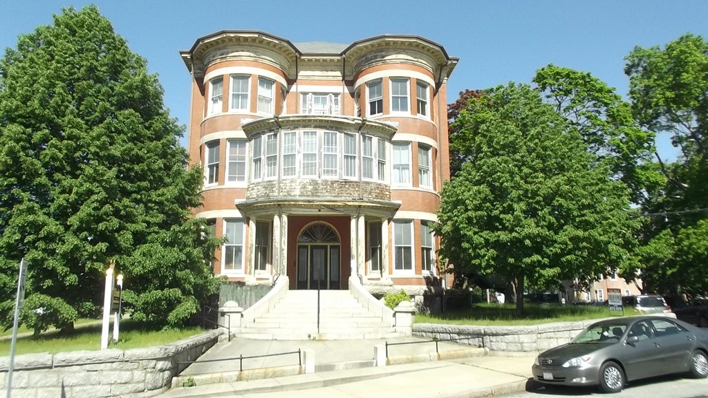 529 Eastern Avenue Fall River, MA 02723 - Photo 1 of 3