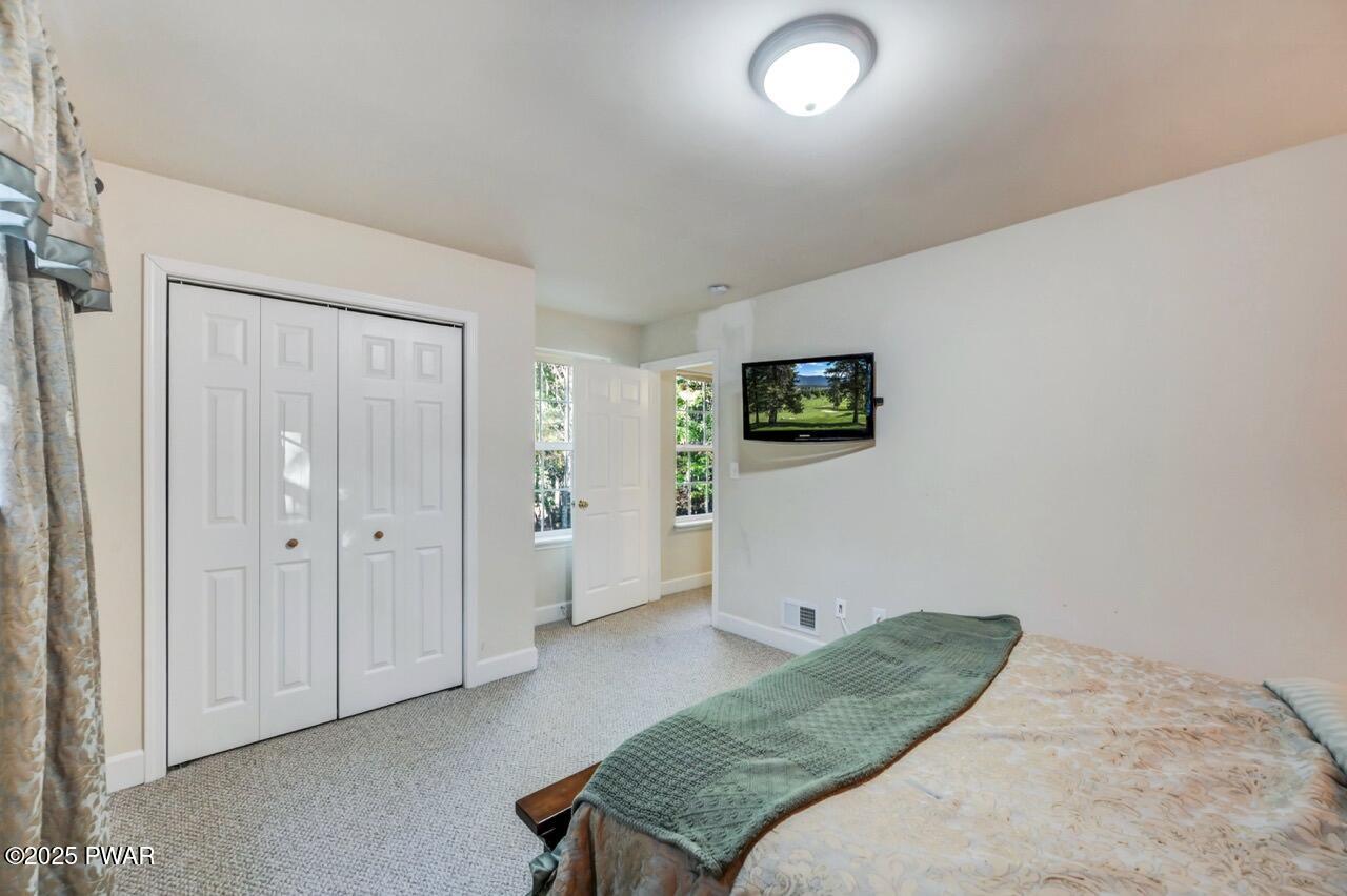 193 Robin Way Lackawaxen, PA 18435 - Photo 53 of 83 193 Robin Way 46 Large