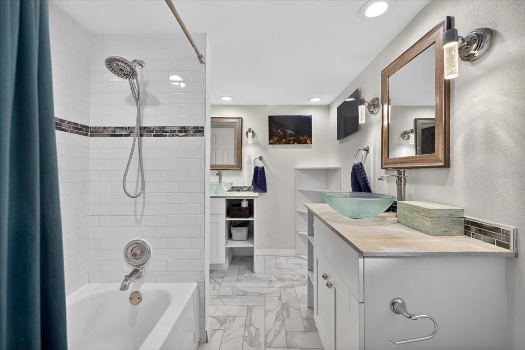 8021 Cedar Run Drive Port Richey, FL 34668 - Photo 5 of 27