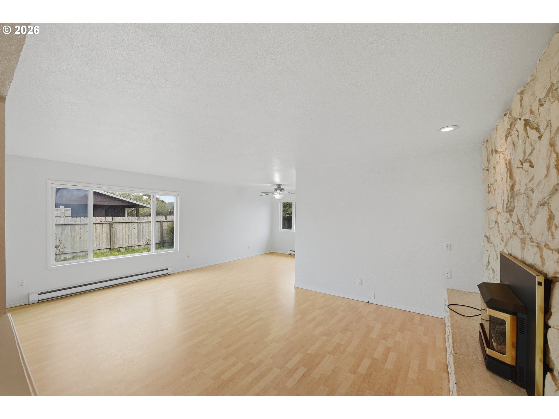 835 12th Street Southwest Bandon, OR 97411 - Photo 13 of 48