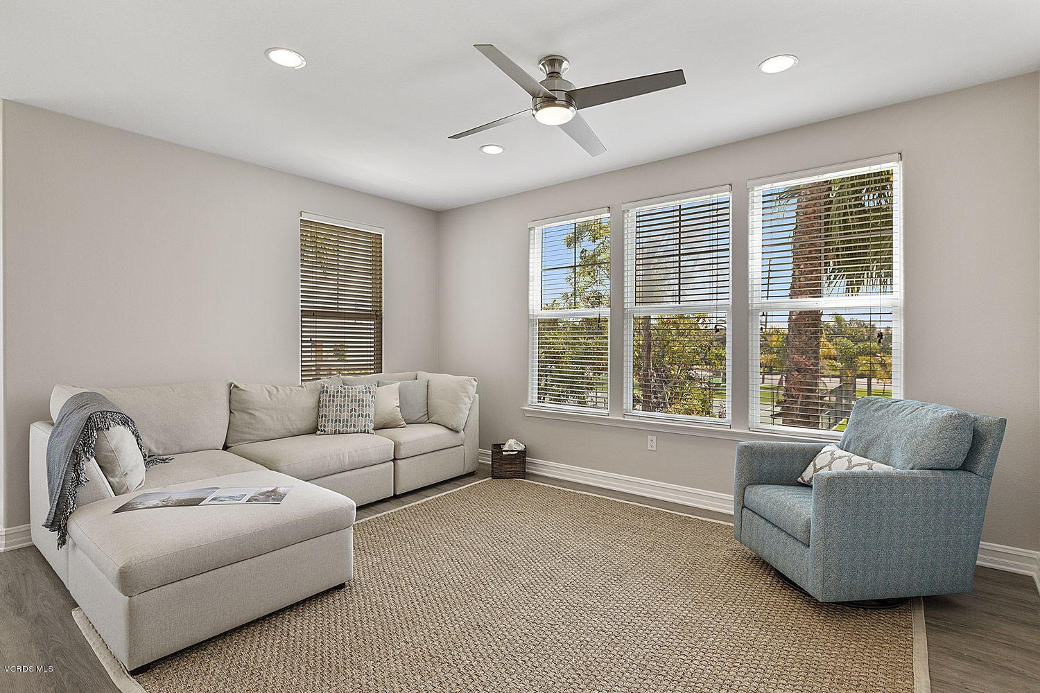 1431 Windshore Way Oxnard, CA 93035 - Photo 5 of 33 013_1431-windshore-way-oxnard-ca-usa-020