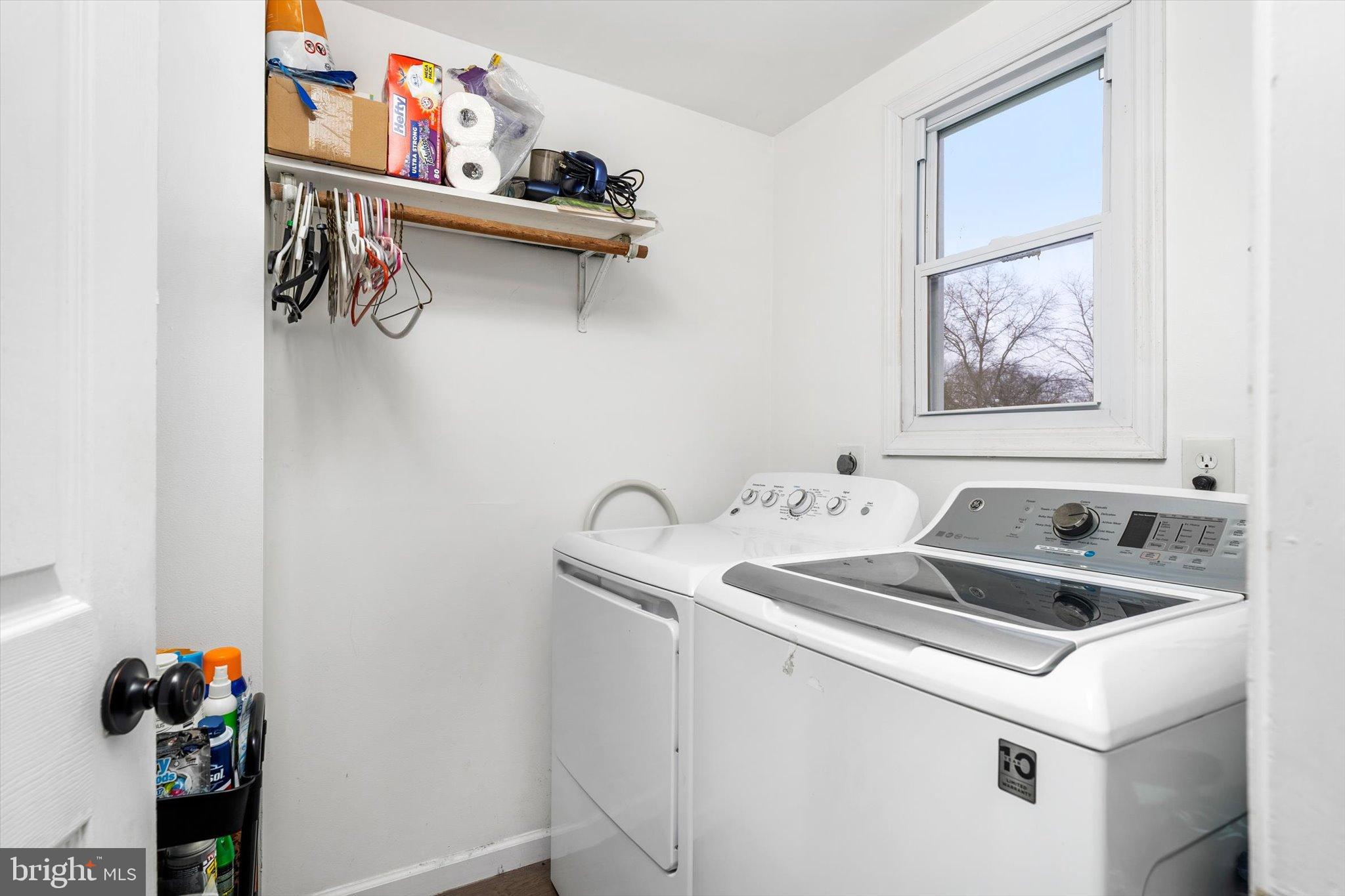 3 Scenic View Drive Sicklerville, NJ 08081 - Photo 12 of 26 a utility room with dryer and washer