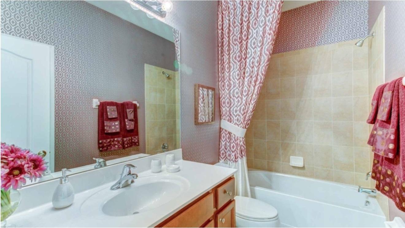 3063 Southwest Otter Lane Stuart, FL 34997 - Photo 10 of 12 Aliso_2nd Bathroom