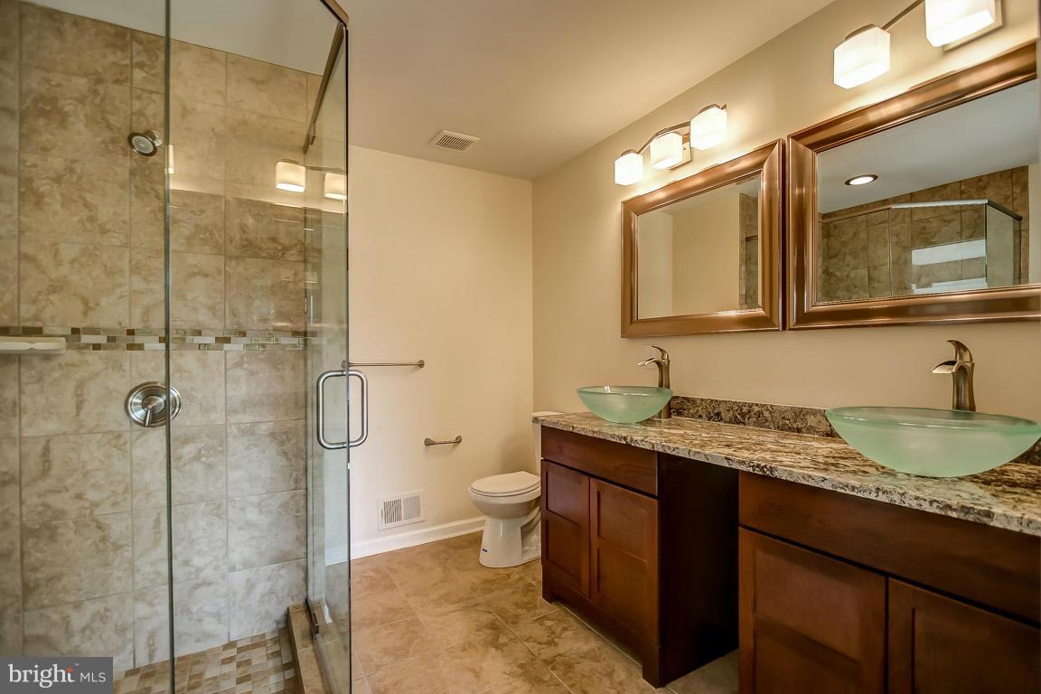 1303 Tar Cove Road Pasadena, MD 21122 - Photo 19 of 30 Bath (Master)