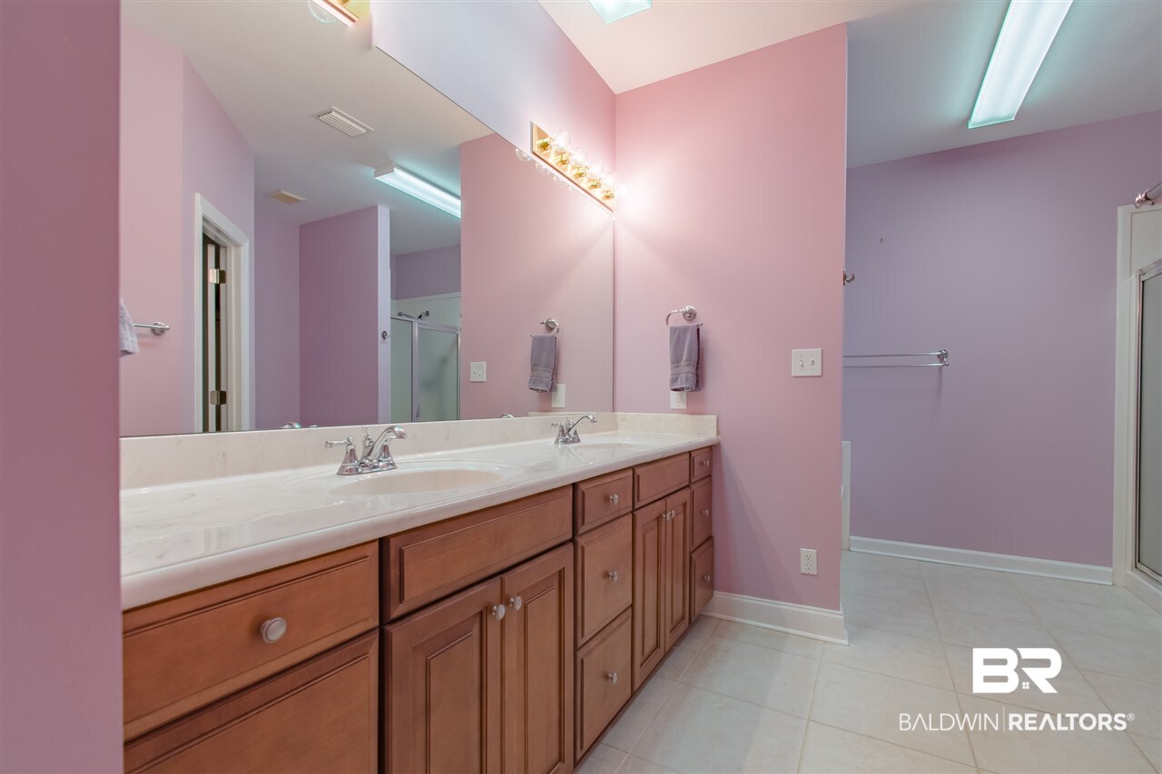 163 Hawthorne Circle Fairhope, AL 36532 - Photo 20 of 37 Master Bathroom