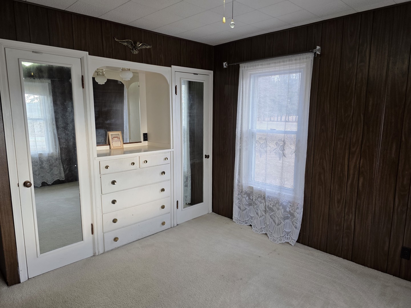 705 West Commercial Street Lyndon, IL 61261 - Photo 9 of 17 a view of an empty room