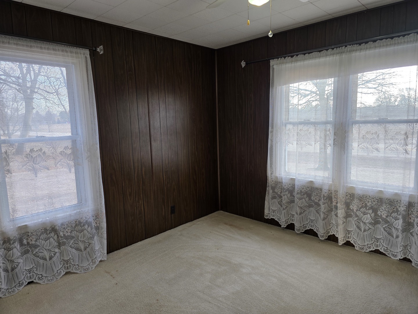 705 West Commercial Street Lyndon, IL 61261 - Photo 10 of 17 a view of an empty room with a window