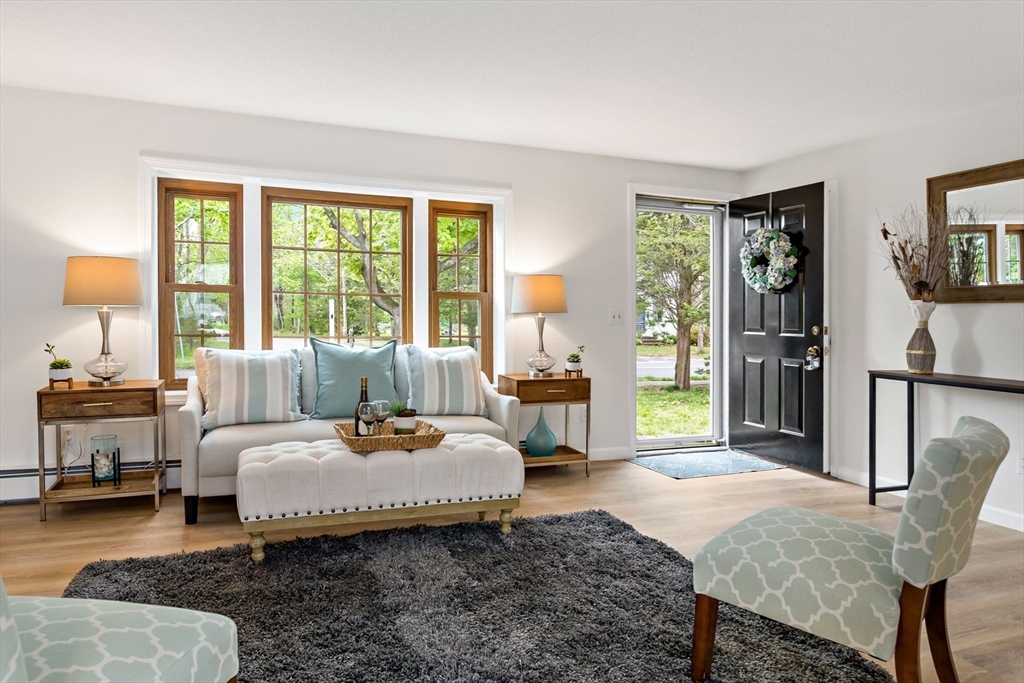 180 Davisville Road Falmouth, MA 02536 - Photo 6 of 28 Gallery Image 6