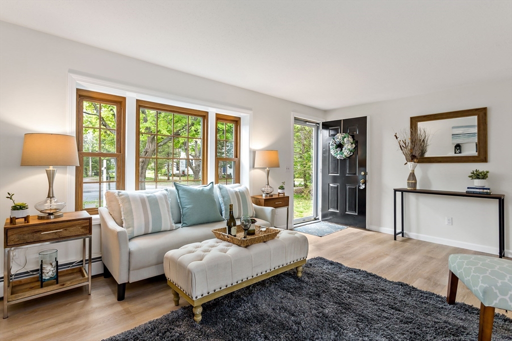 180 Davisville Road Falmouth, MA 02536 - Photo 7 of 28 Gallery Image 7