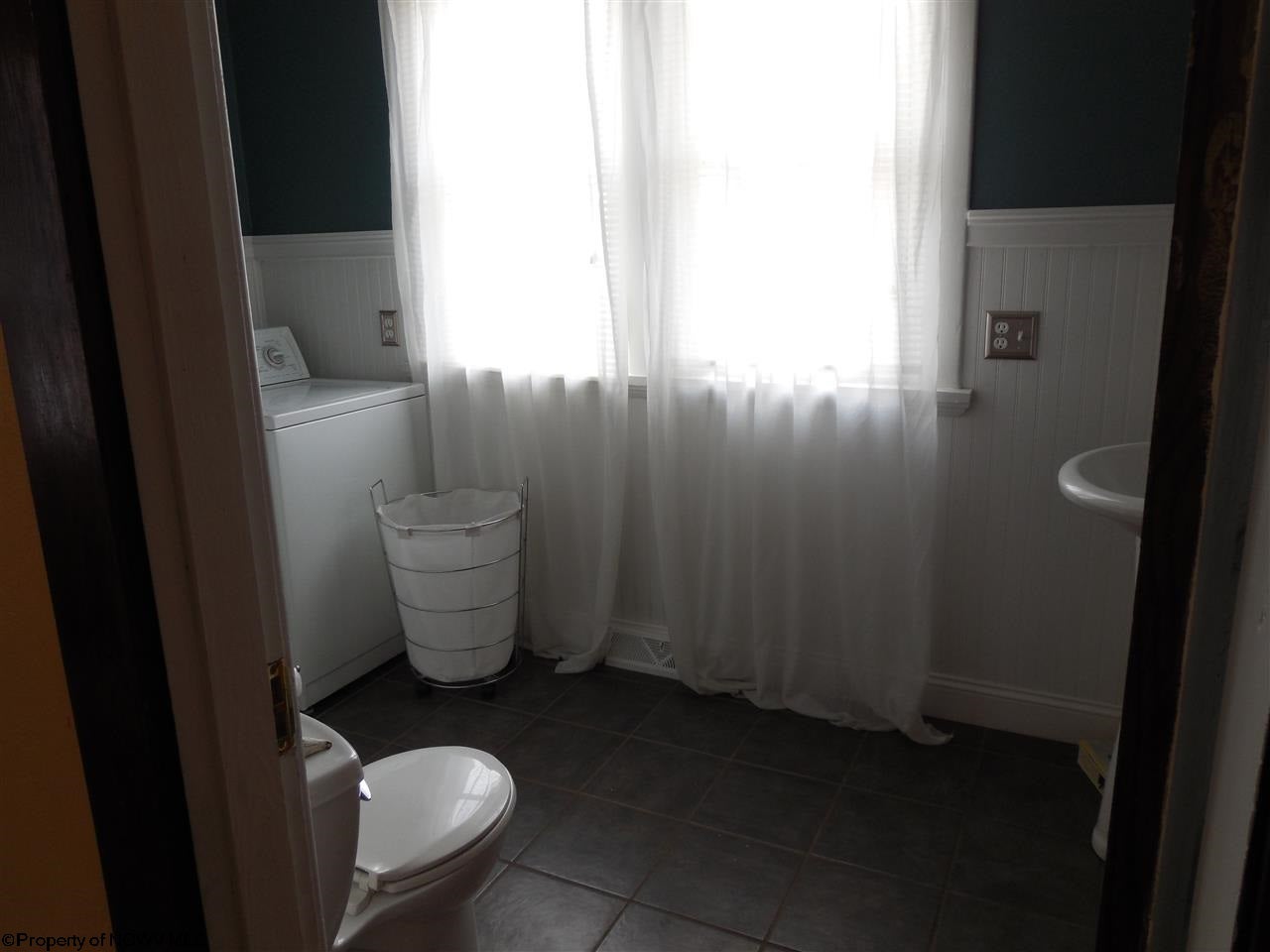 114 Reeves Avenue Fairmont, WV 26554 - Photo 8 of 17 Gallery Image 8