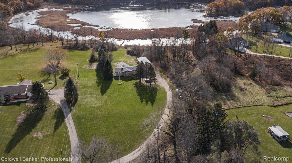 8340 Buckell Lake Road Holly, MI 48442 - Photo 32 of 37 DJI_0388.jpg