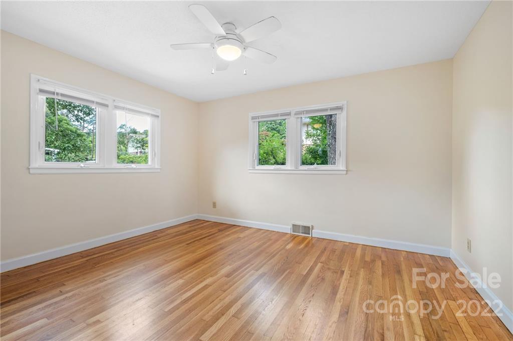 69 Gibson Road Asheville, NC 28804 - Photo 19 of 30 Gallery Image 19