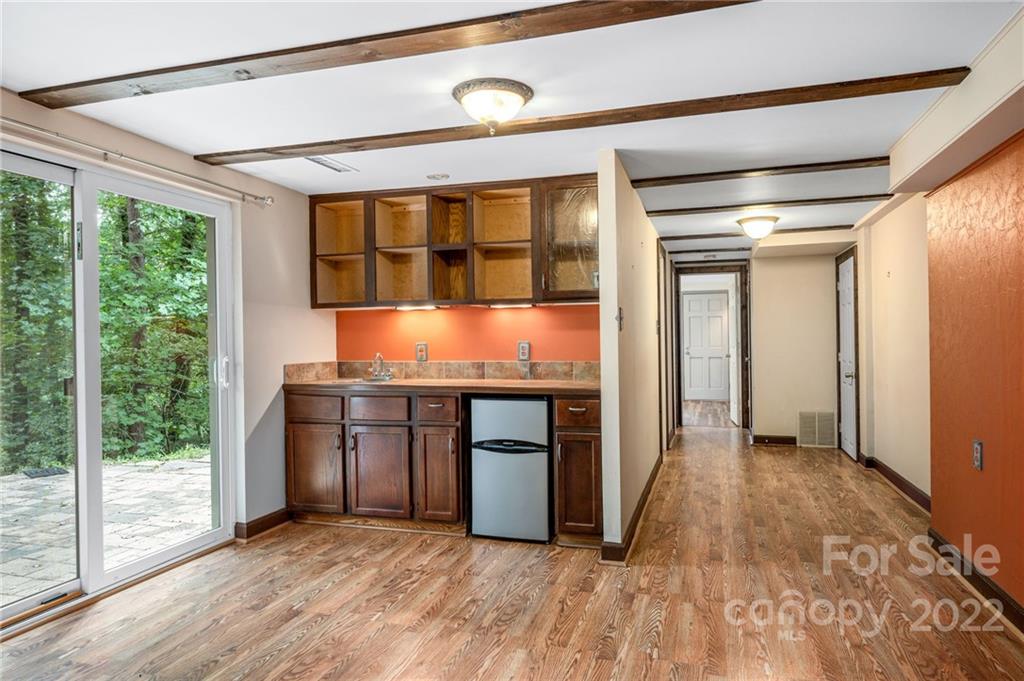 69 Gibson Road Asheville, NC 28804 - Photo 21 of 30 Gallery Image 21