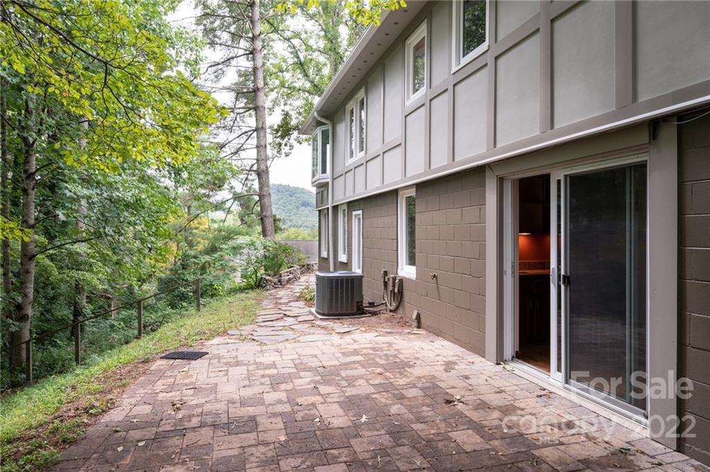 69 Gibson Road Asheville, NC 28804 - Photo 29 of 30 Gallery Image 29