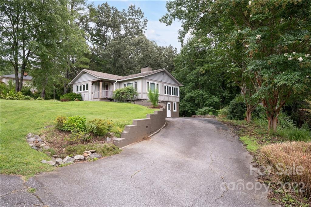 69 Gibson Road Asheville, NC 28804 - Photo 5 of 30 Gallery Image 5