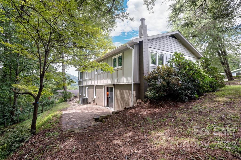 69 Gibson Road Asheville, NC 28804 - Photo 6 of 30 Gallery Image 6