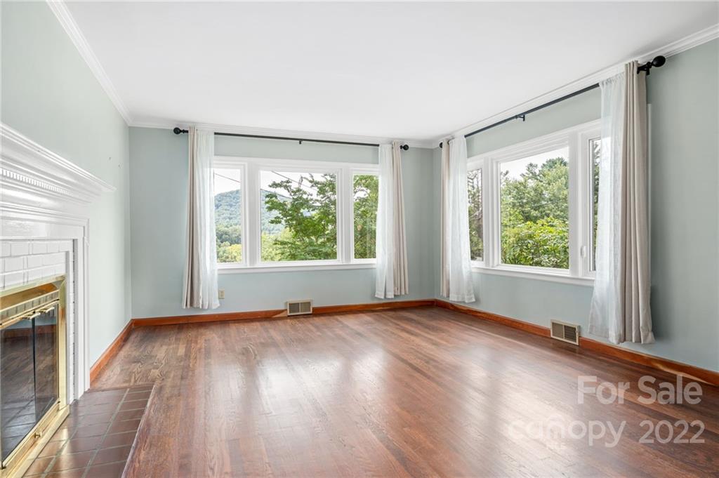 69 Gibson Road Asheville, NC 28804 - Photo 8 of 30 Gallery Image 8
