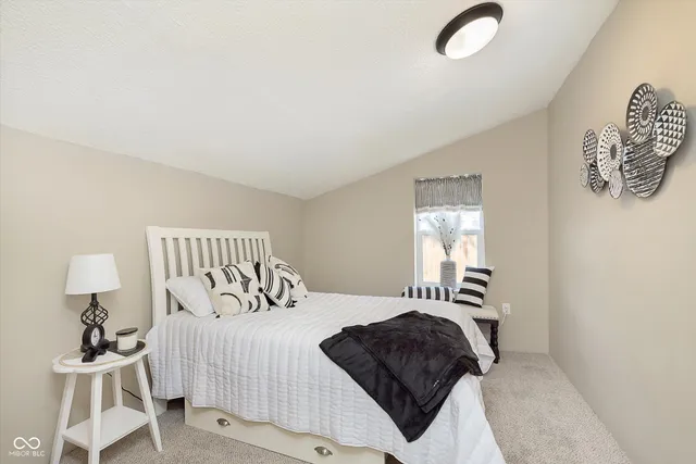 $169,900 | 1609 South G Street, Elwood, IN 46036