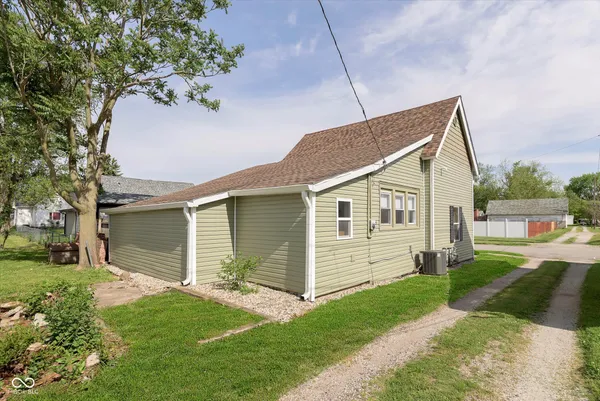 $164,900 | 1609 South G Street, Elwood, IN 46036