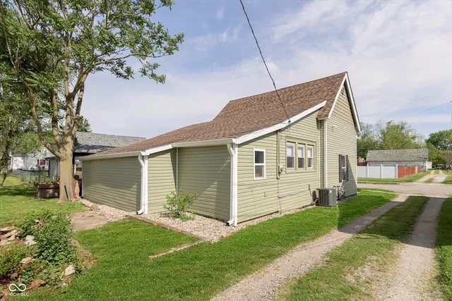 $169,900 | 1609 South G Street, Elwood, IN 46036