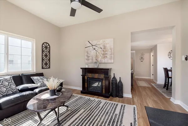 $164,900 | 1609 South G Street, Elwood, IN 46036