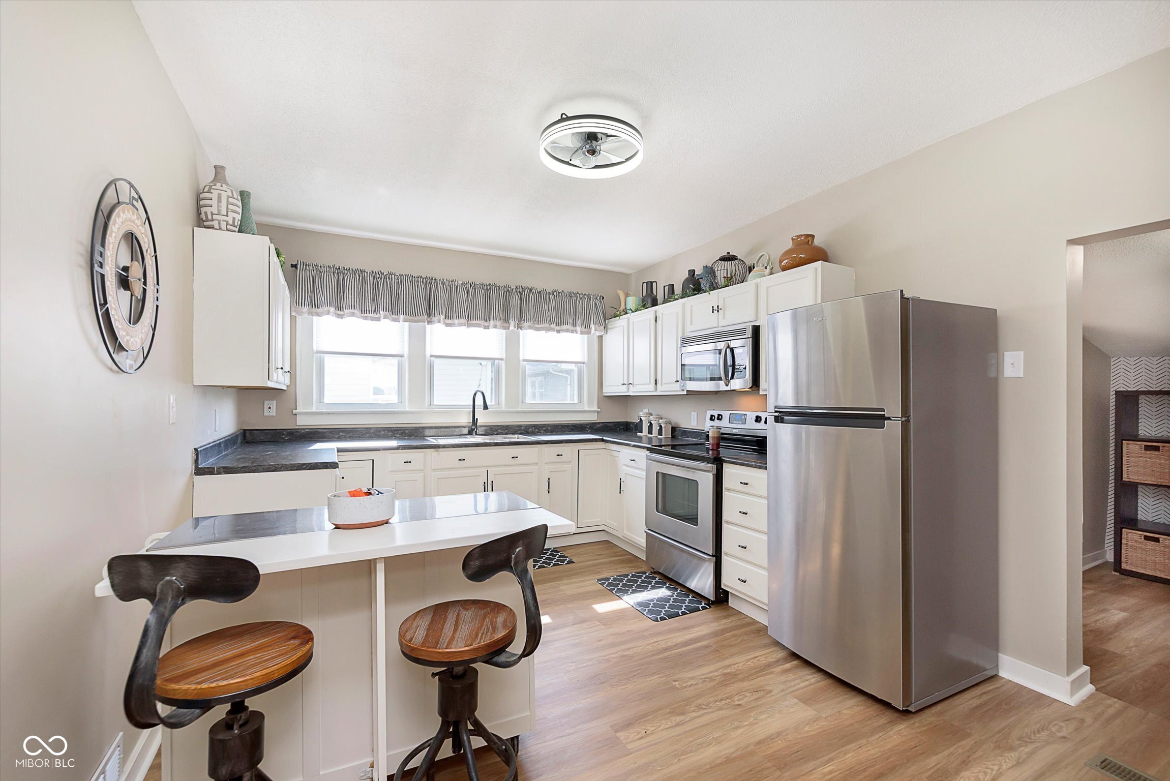 1609 South G Street Elwood, IN 46036 - Photo 7 of 17