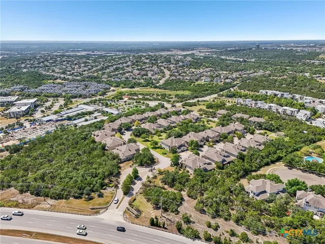 $613,525 | 7901 Southwest Parkway, Unit 21, Austin, TX 78735