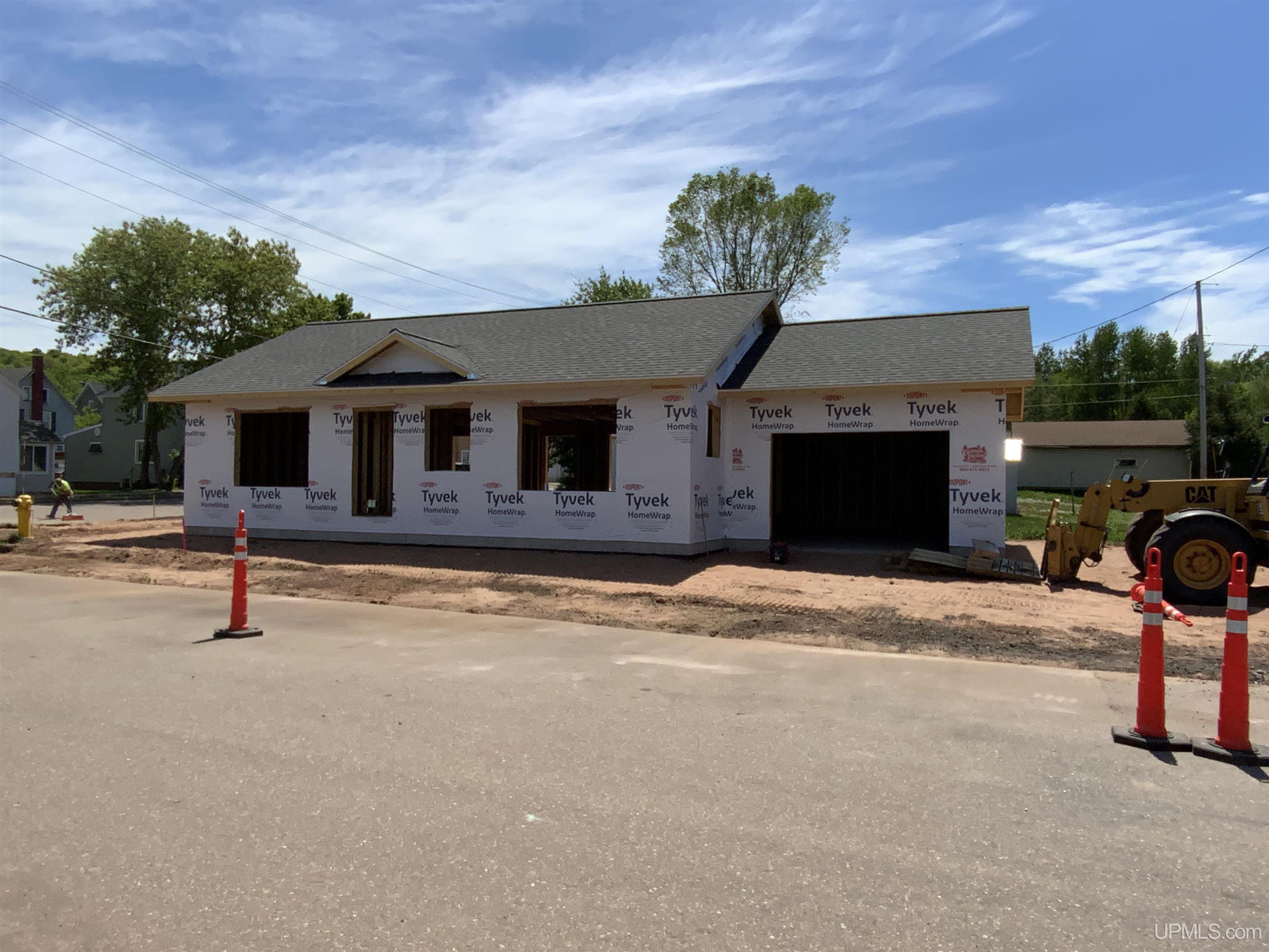 400 South Lake Street Ishpeming, MI 49849 - Photo 2 of 6