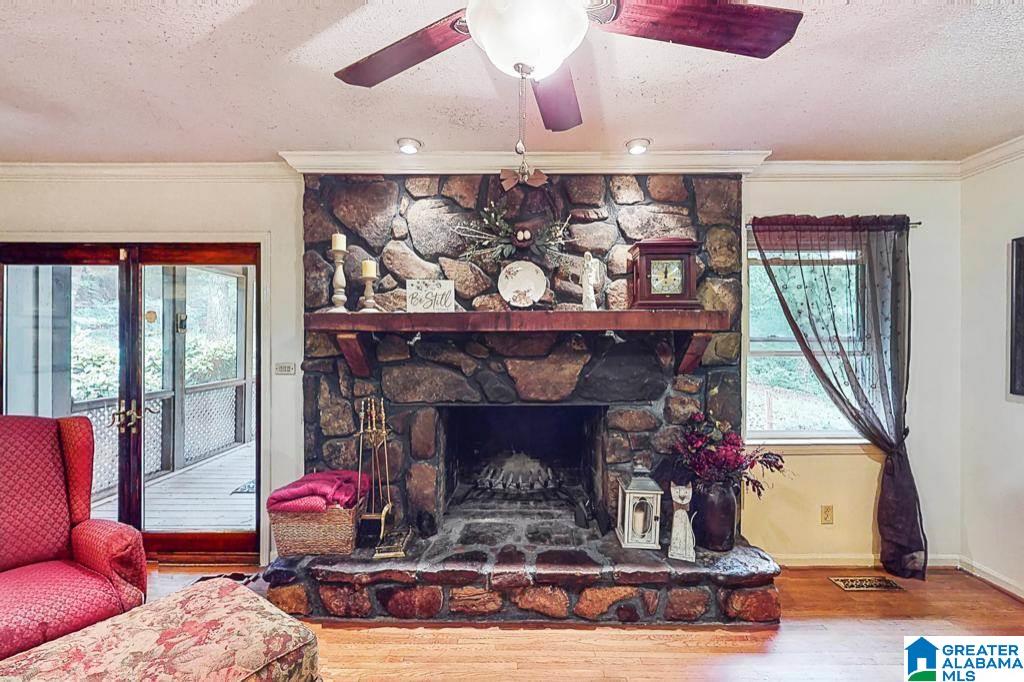 226 Snake Hill Road Trussville, AL 35173 - Photo 5 of 31