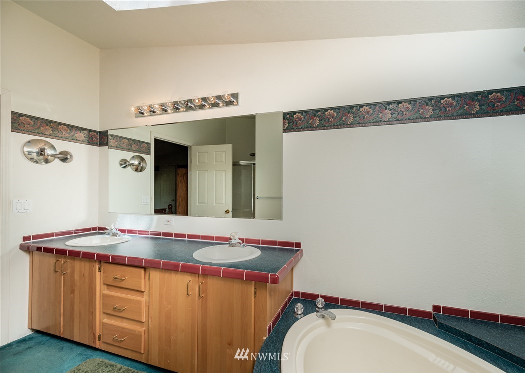 4360 Bridger Road Blaine, WA 98230 - Photo 9 of 38 Gallery Image 9