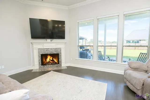 $349,000 | 359 Royal Oak Blvd., Thibodaux, LA 70301