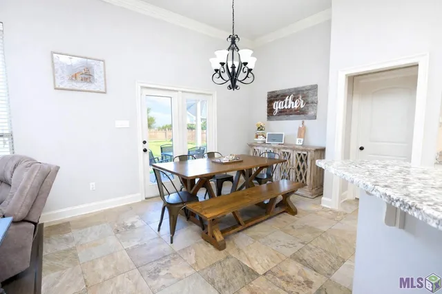 $349,000 | 359 Royal Oak Blvd., Thibodaux, LA 70301