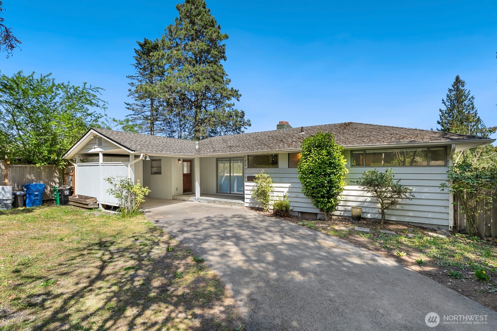 11218 35th Avenue Southwest Seattle, WA 98146 - Photo 2 of 36