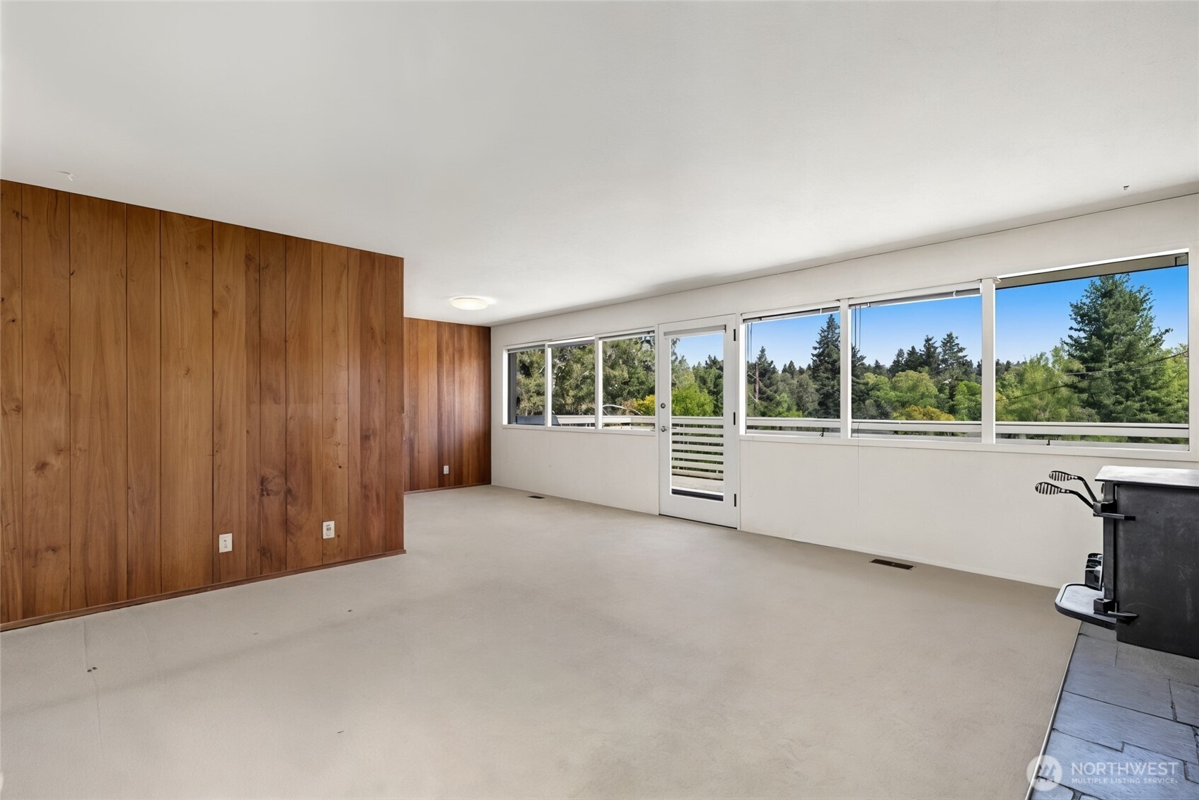 11218 35th Avenue Southwest Seattle, WA 98146 - Photo 3 of 36