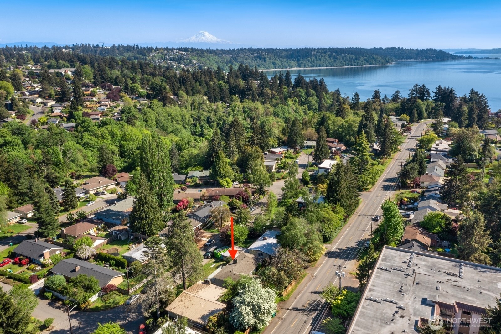 11218 35th Avenue Southwest Seattle, WA 98146 - Photo 31 of 36