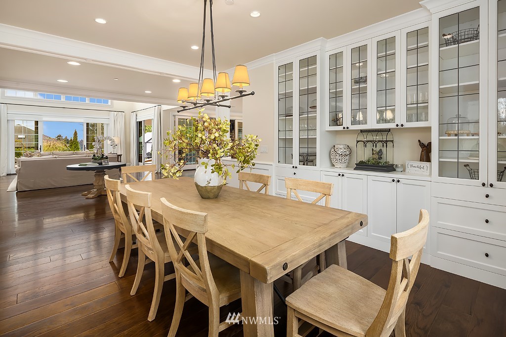 9262 Points Drive Northeast Yarrow Point, WA 98004 - Photo 11 of 40