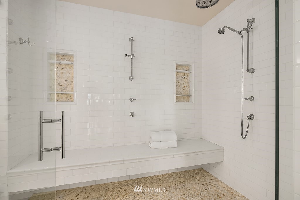 9262 Points Drive Northeast Yarrow Point, WA 98004 - Photo 20 of 40