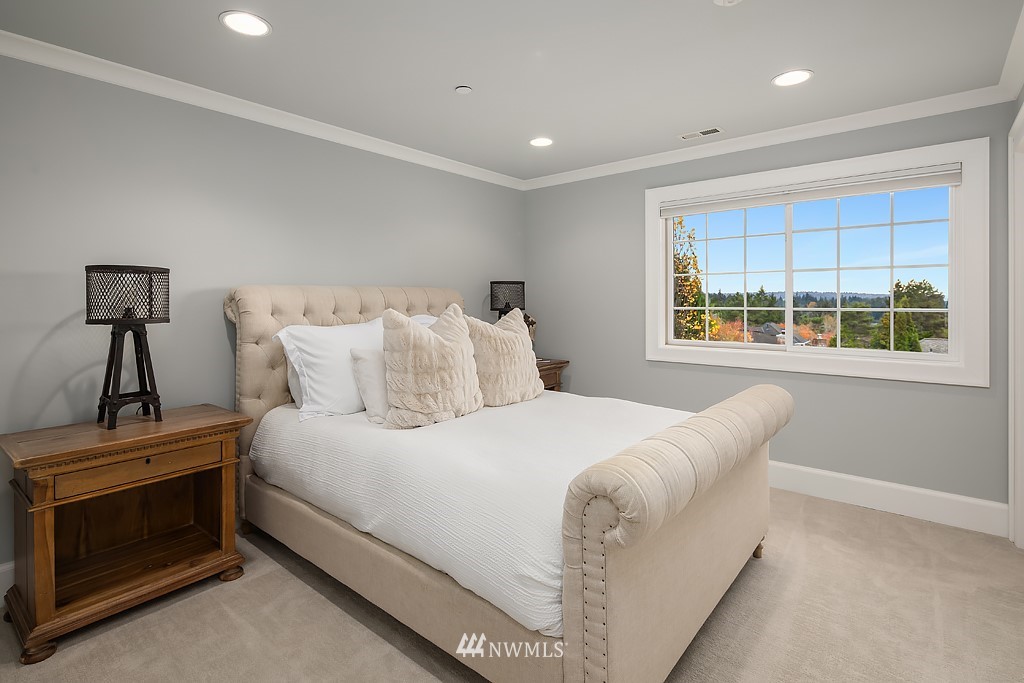 9262 Points Drive Northeast Yarrow Point, WA 98004 - Photo 21 of 40