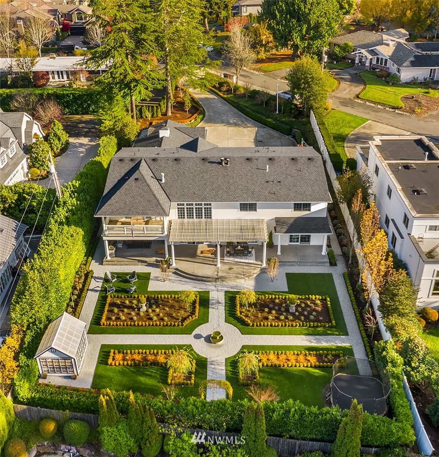 9262 Points Drive Northeast Yarrow Point, WA 98004 - Photo 36 of 40