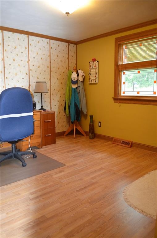 210 Jones Road Cabot, PA 16023 - Photo 12 of 25 Third bedroom