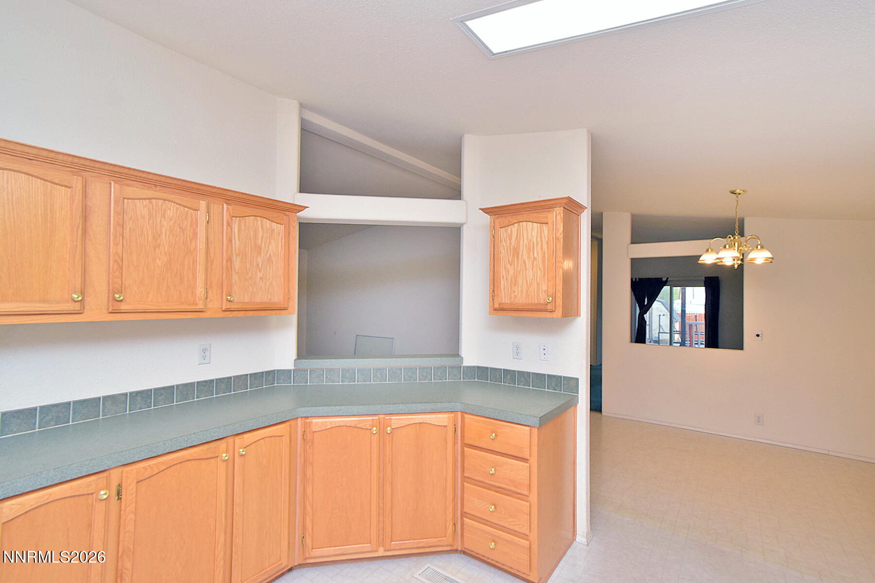 289 Aristocrat Way Reno, NV 89506 - Photo 10 of 30 bDSC_0227 - Copy