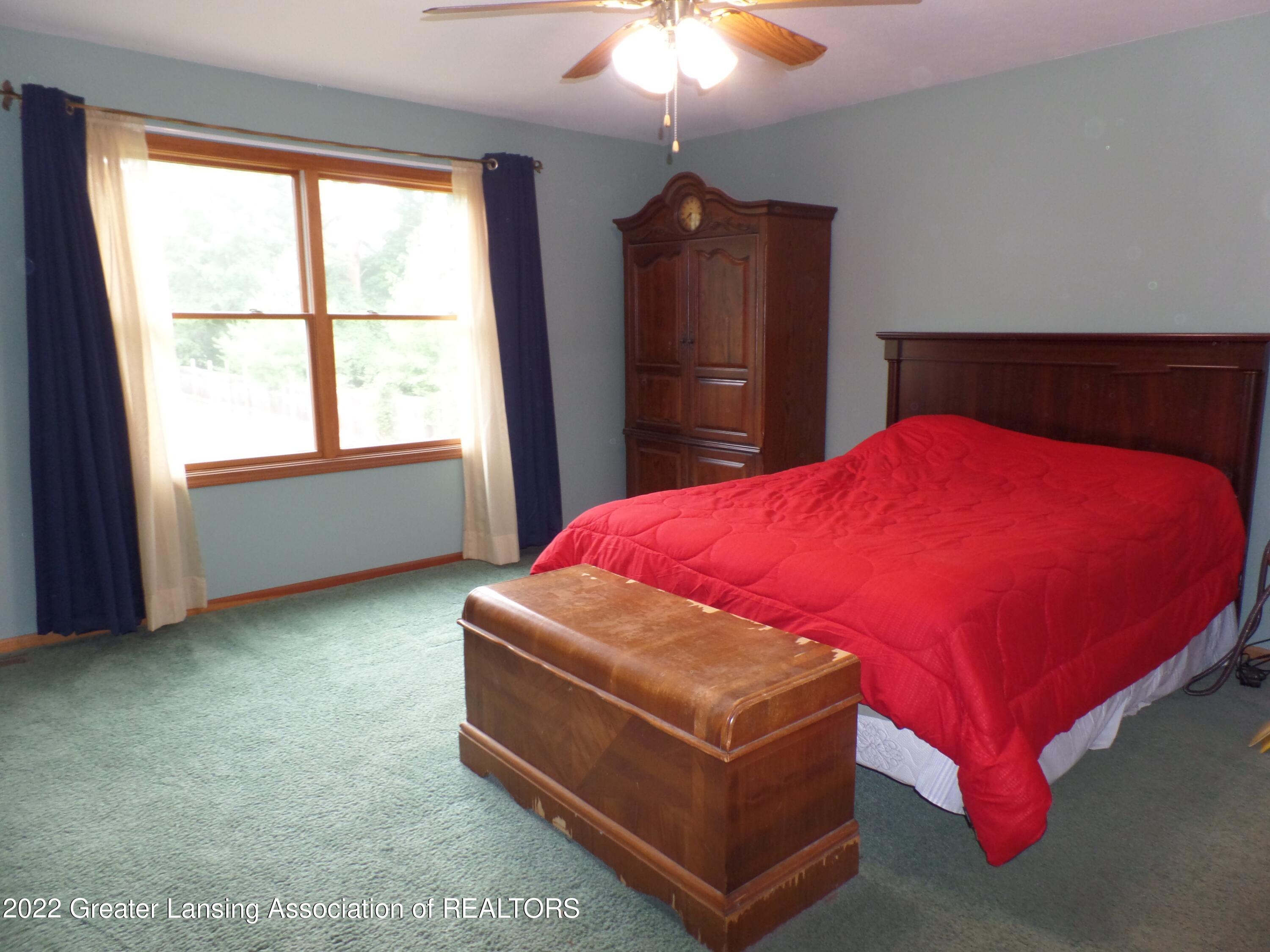 1823 East Clark Road Lansing, MI 48906 - Photo 18 of 47 18