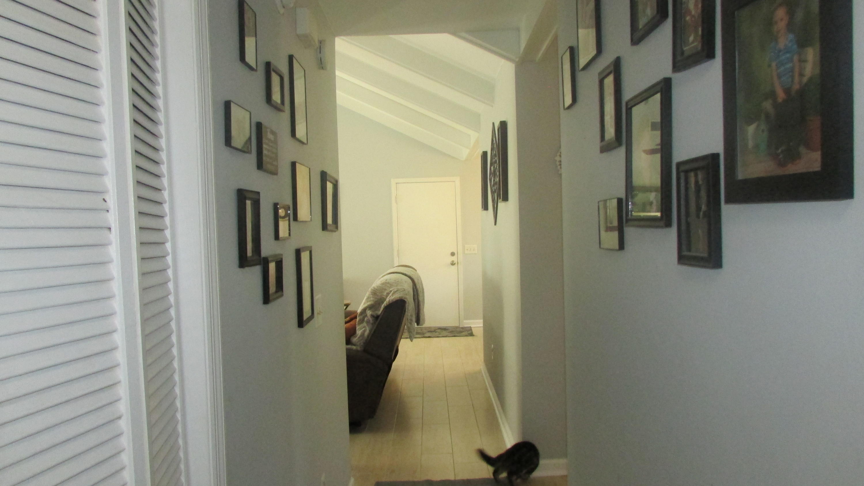 501 Longleaf Road Summerville, SC 29486 - Photo 19 of 25 Hallway