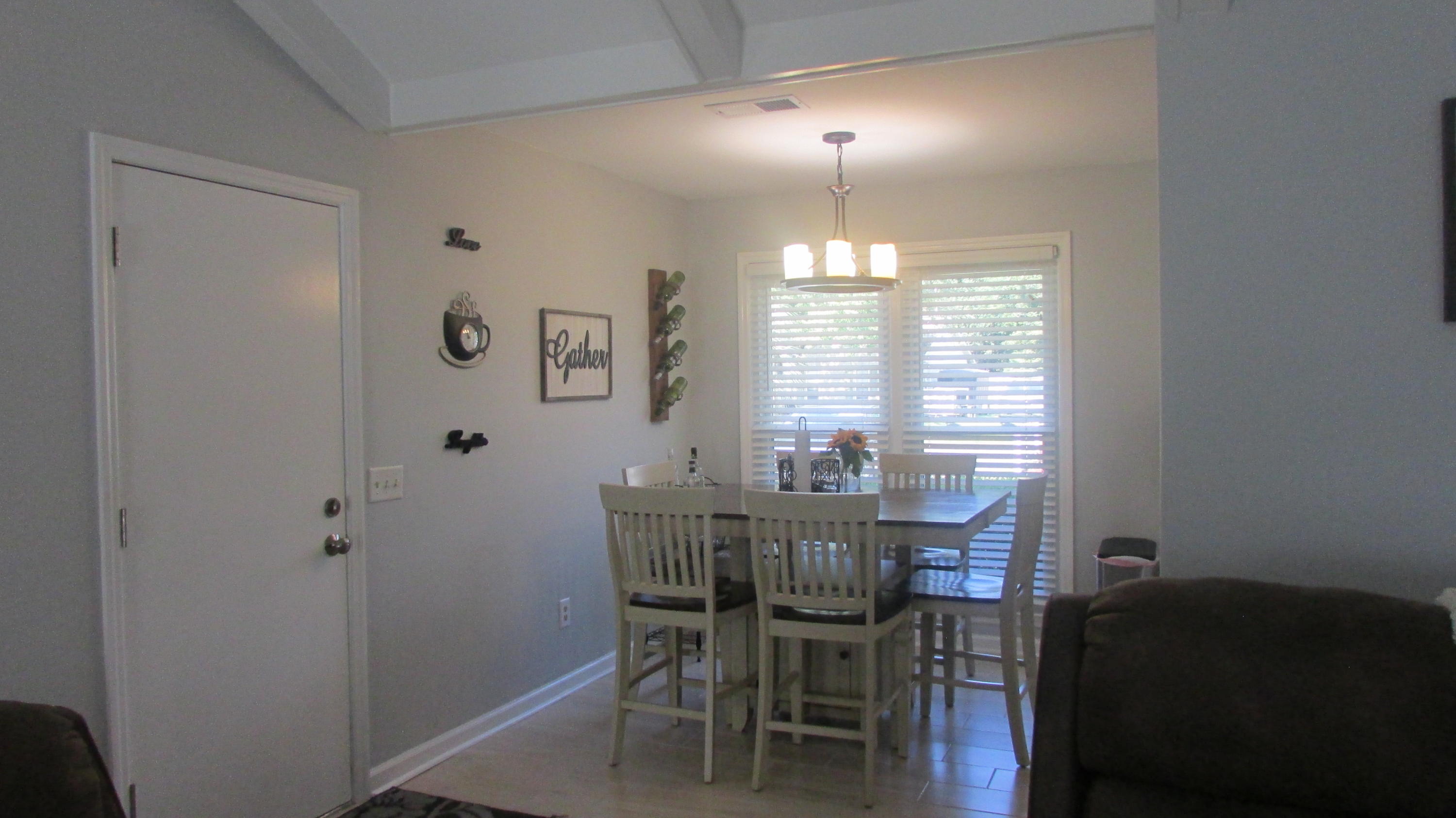 501 Longleaf Road Summerville, SC 29486 - Photo 4 of 25 Eat in kitchen