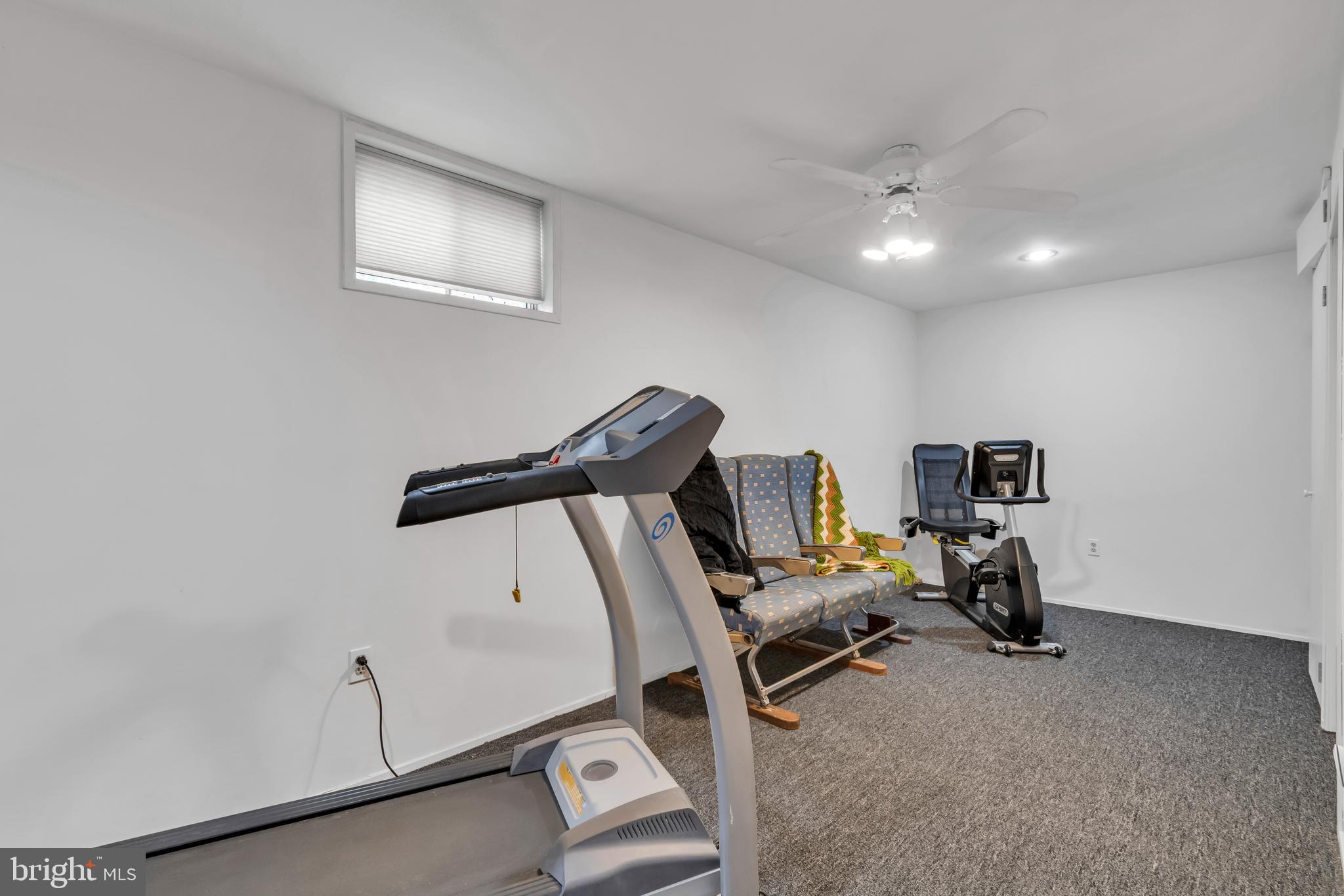 10019 Pratt Place Silver Spring, MD 20910 - Photo 20 of 28 4th Bedroom
(with Cedar closet)
