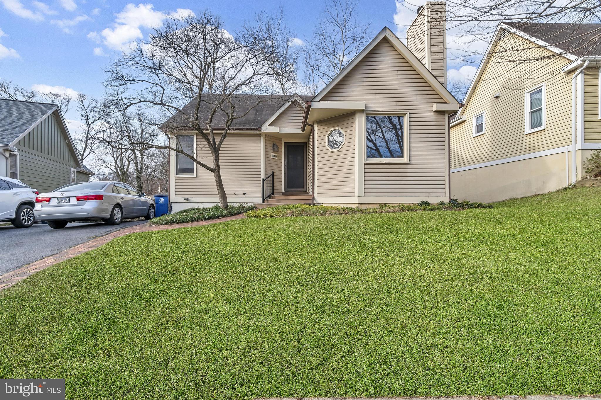 10019 Pratt Place Silver Spring, MD 20910 - Photo 25 of 28 Front (Street view)