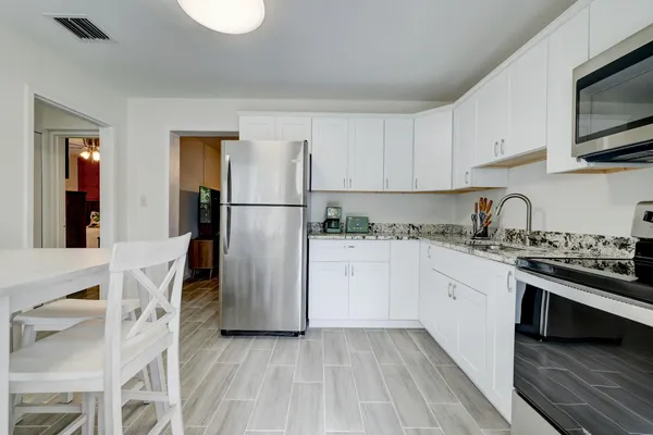 $1,800 | 125 South 10th Street, Fort Pierce, FL 34950